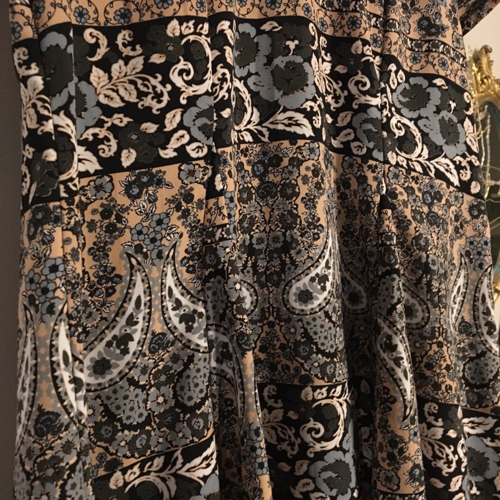 Patterned dress - Picture 3 of 6